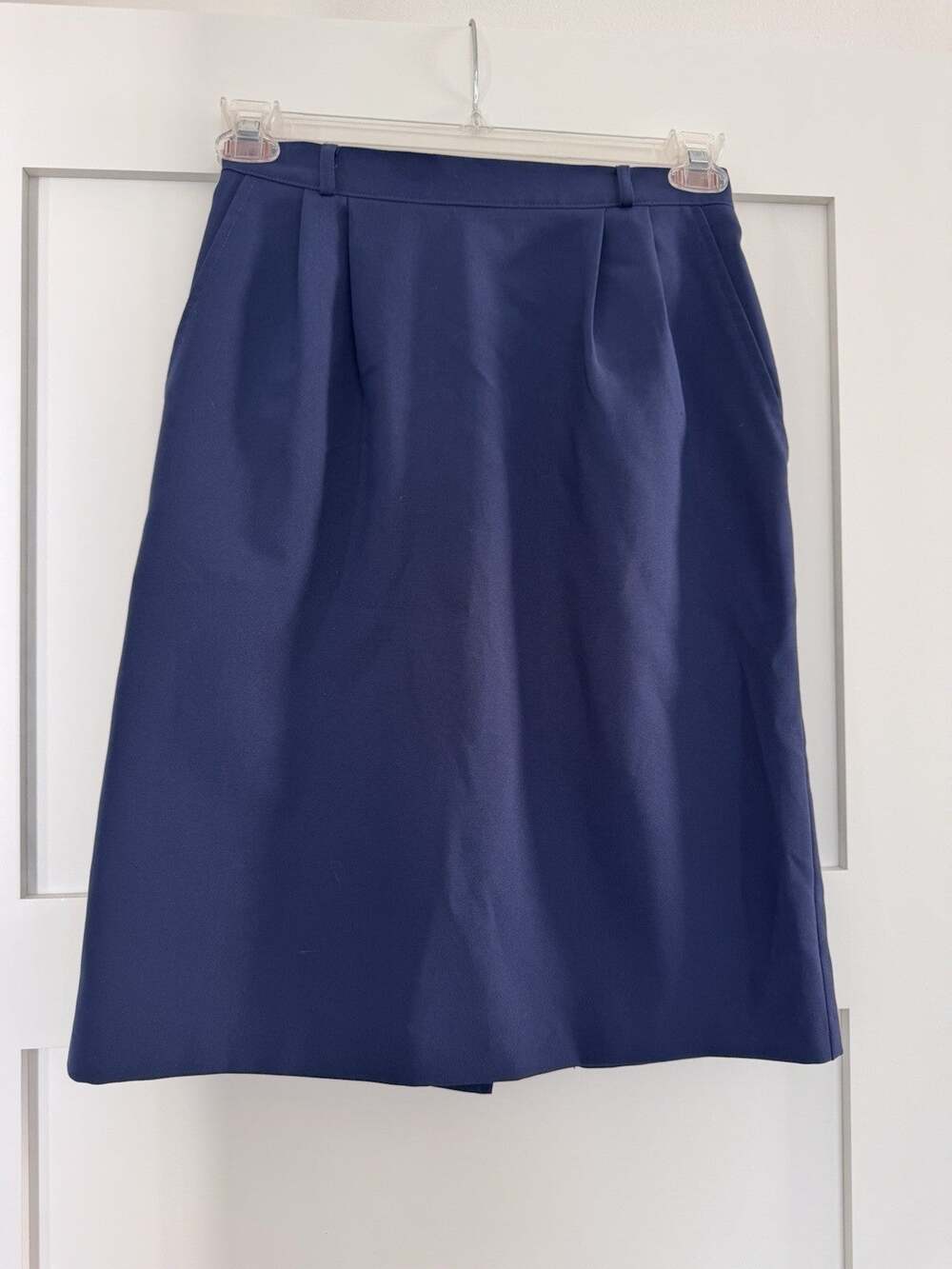 Bentley Navy Blue Long Skirt Size 10 Zipper Back Below The Knee Pockets